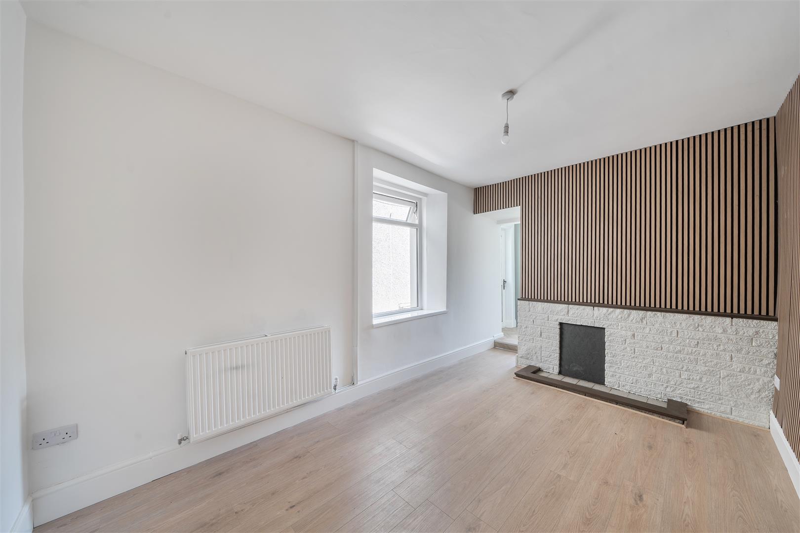 Neath Road, Hafod, Swansea, SA1 2HN